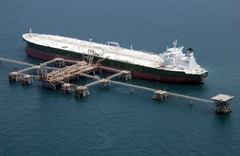 Íránská těžba ropy vzrostla v prvním čtvrtletí o 37 000 barelů denně: OPEC