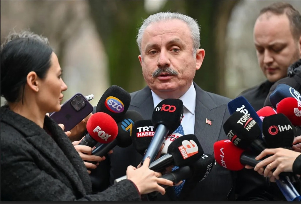 Předseda Tureckého parlamentu Mustafa Şentop