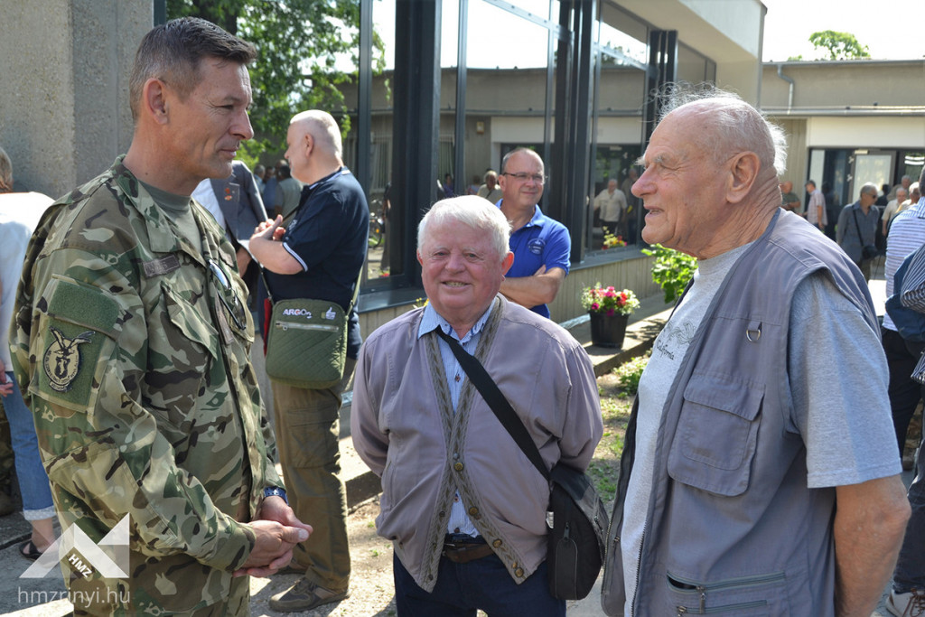 Důchodci se opět sešli na letecké základně Kecskemét